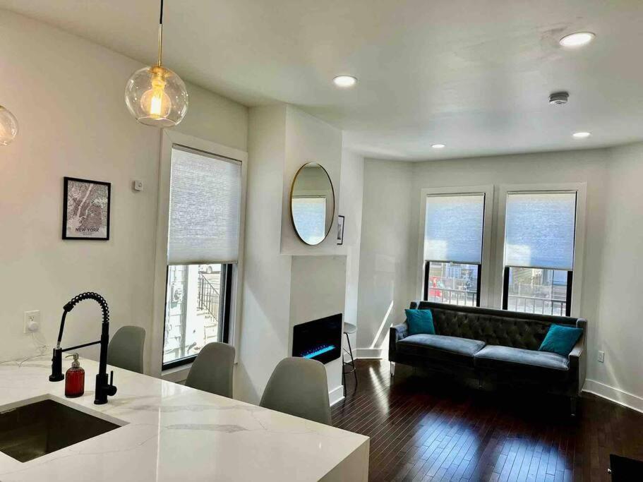 Appartamento Secret Escape 20 Min From Nyc N 1 Jersey City Esterno foto