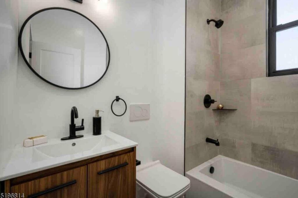 Appartamento Secret Escape 20 Min From Nyc N 1 Jersey City Esterno foto